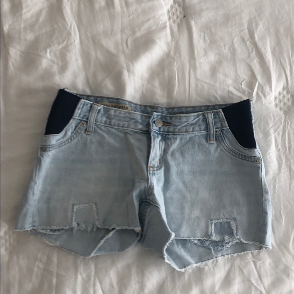 Gap maternity cutoff shorts